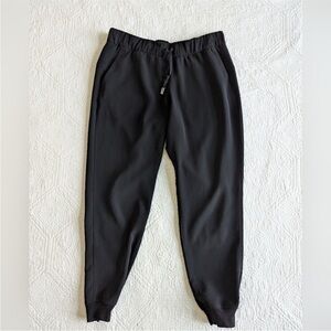 Women’s Lululemon Black Jogger Pants size 10